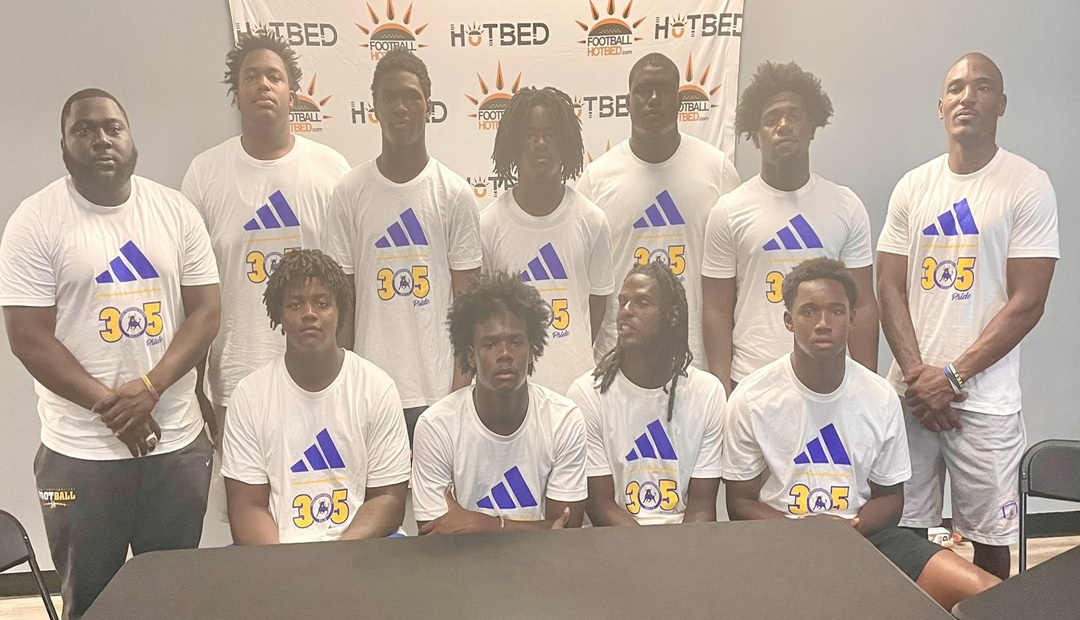 Northwestern & Lakeland Take Center Stage Tonight