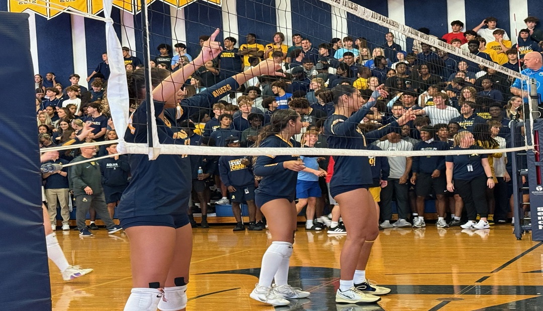 St. Thomas Aquinas Defeats Rival Cardinal Gibbons In Girls Volleyball 