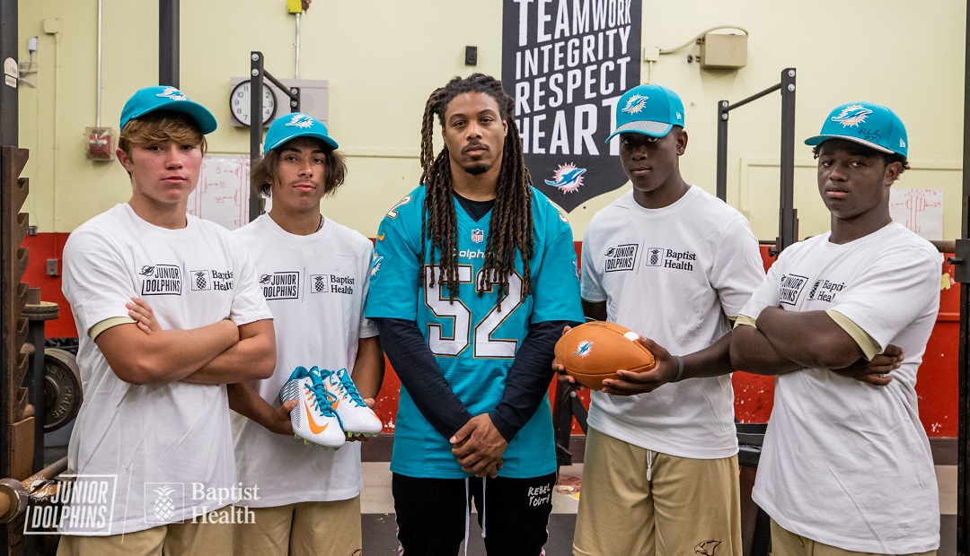 Miami Dolphins Hosts Junior Dolphins Fall Donations 